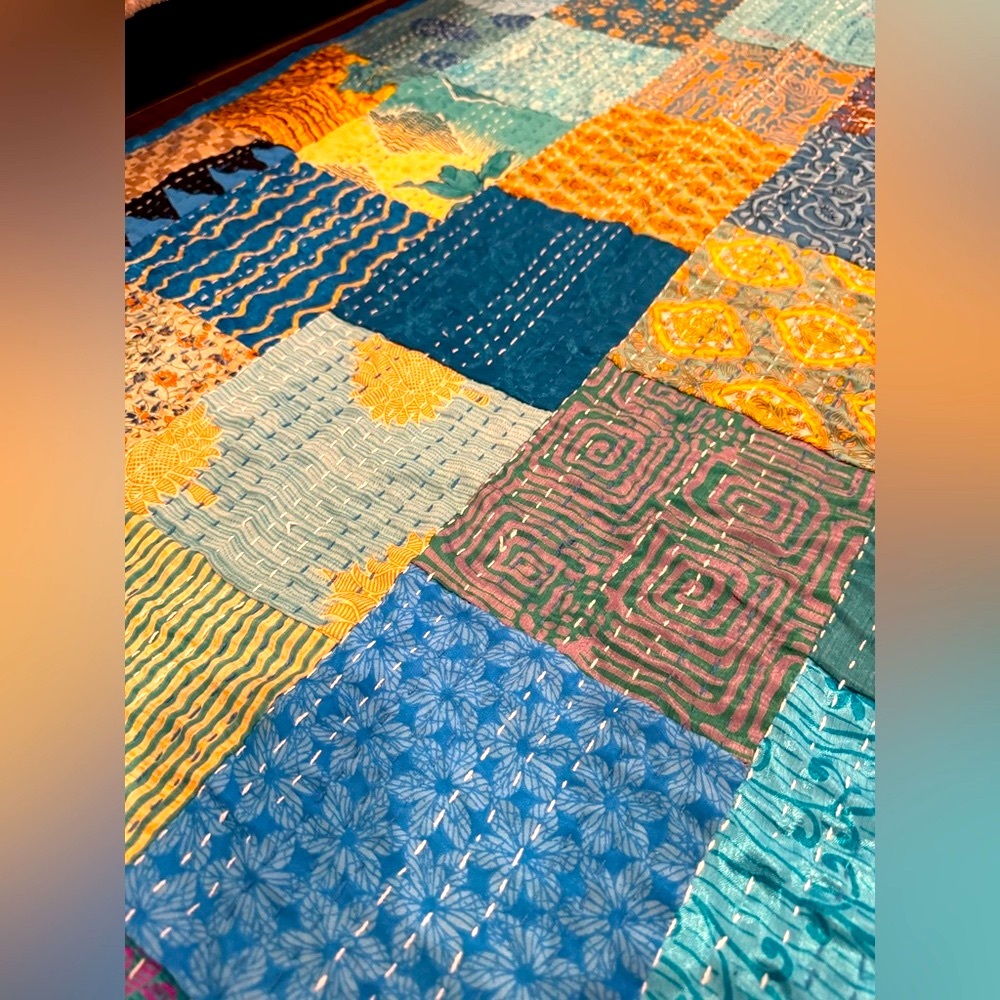Patchwork Quilt in Blue and Green Tones - Picture 4 of 6